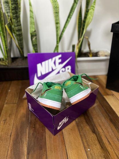Nike SB Dunk Low ST Patricks Day