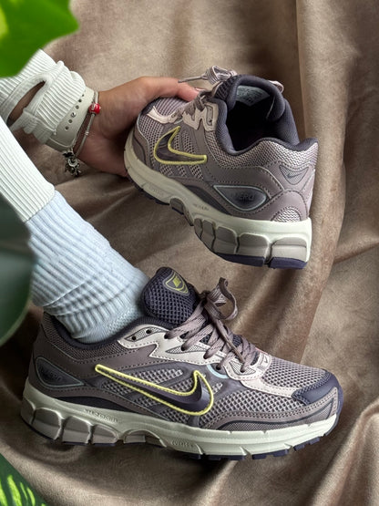 Nike Vomero 5