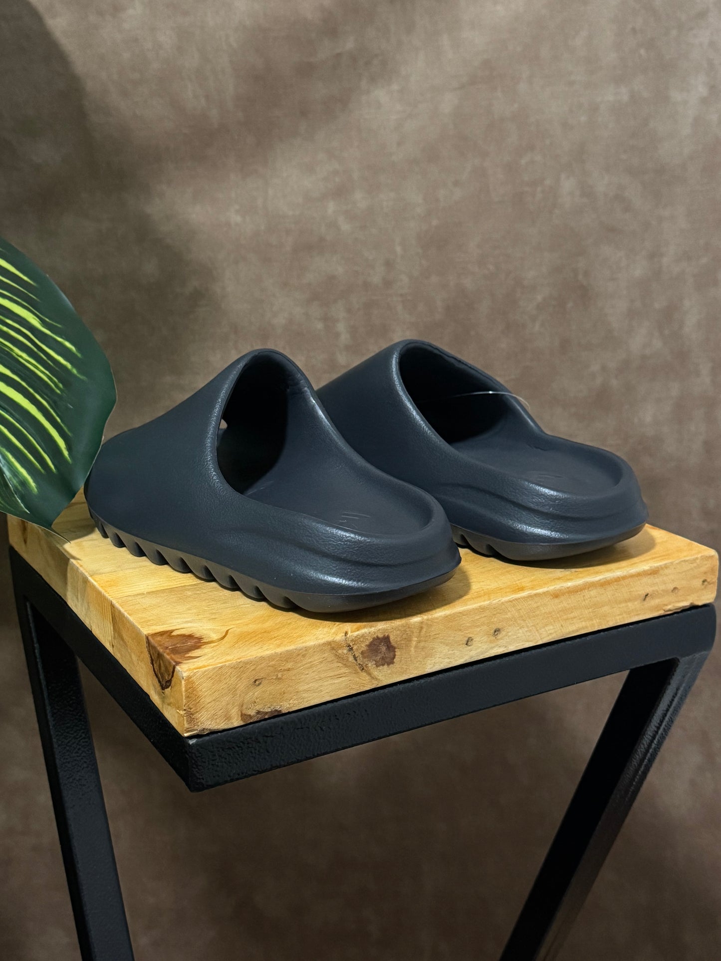 Adidas Yeezy Slide “Slate Grey”