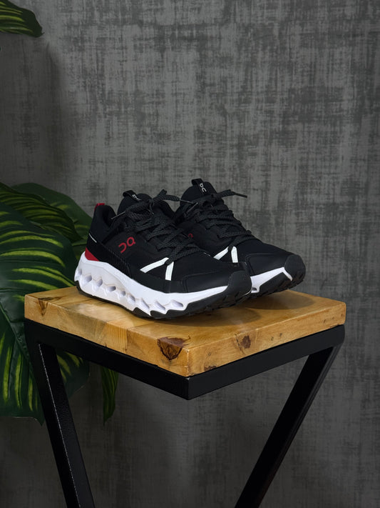 ON Running Cloud Negras