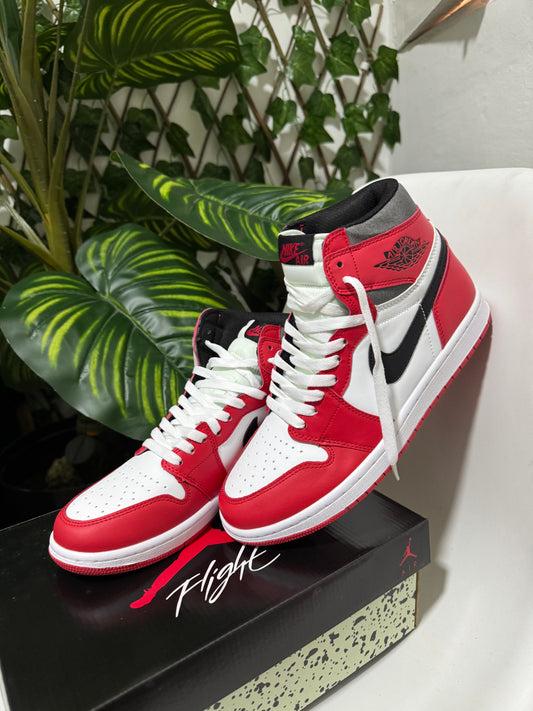 Air Jordan Retro 1 OG Chicago