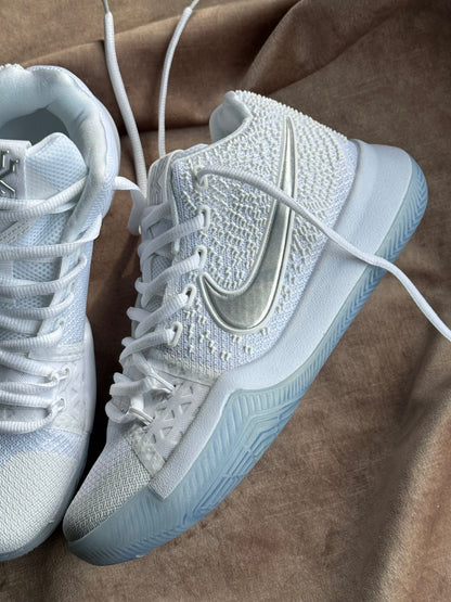Nike Kyrie 3 “Total White”