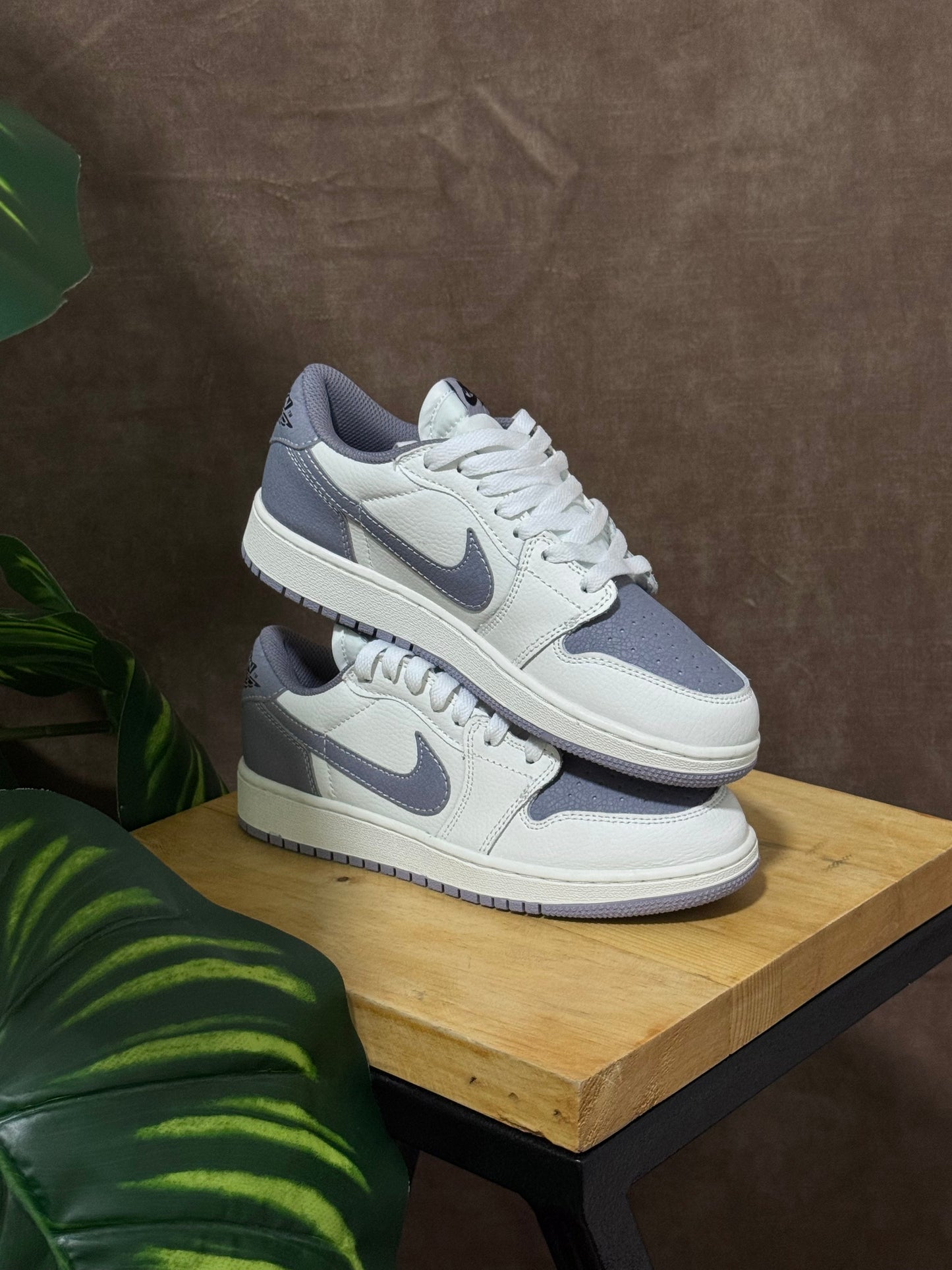 Air Jordan 1 Low “Atmostphere Grey”