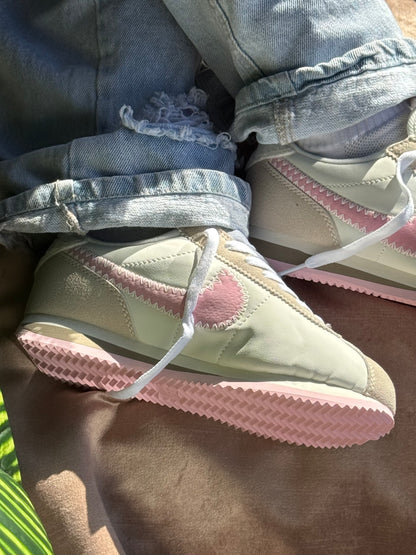 Nike Cortez “San Valentín”