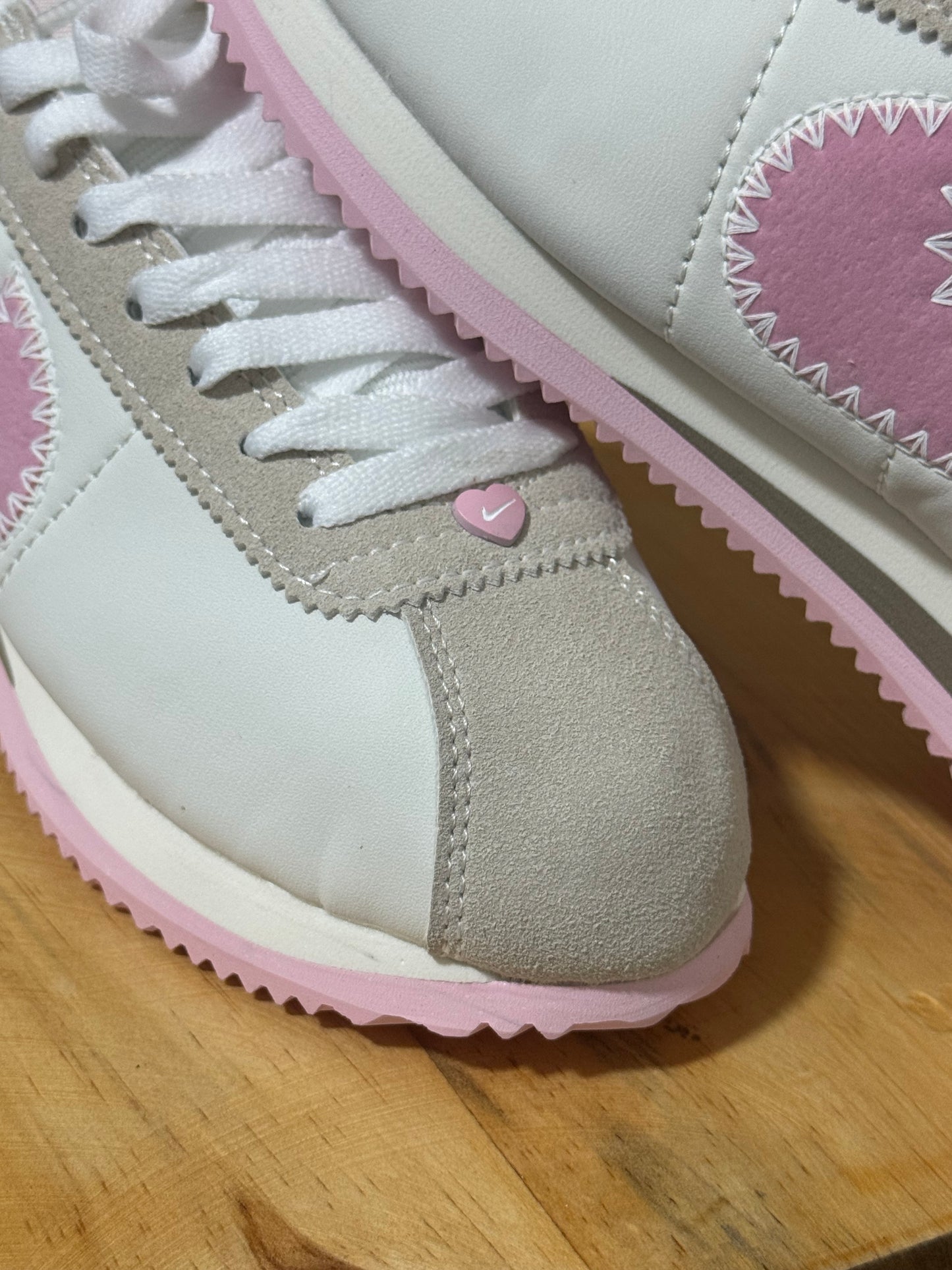 Nike Cortez “San Valentín”