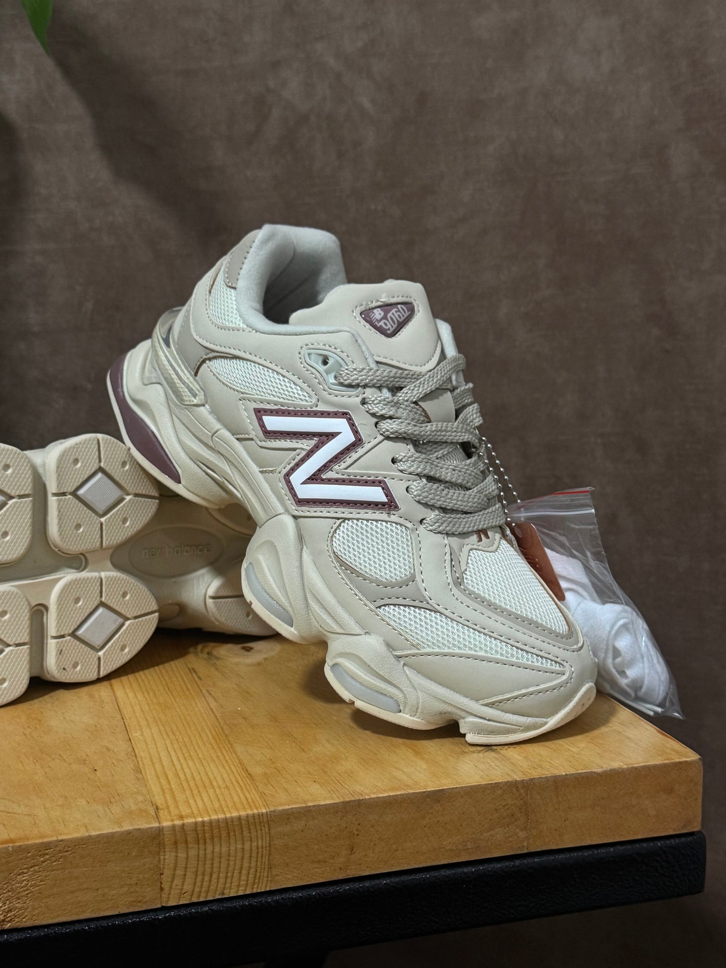 New Balance 9060