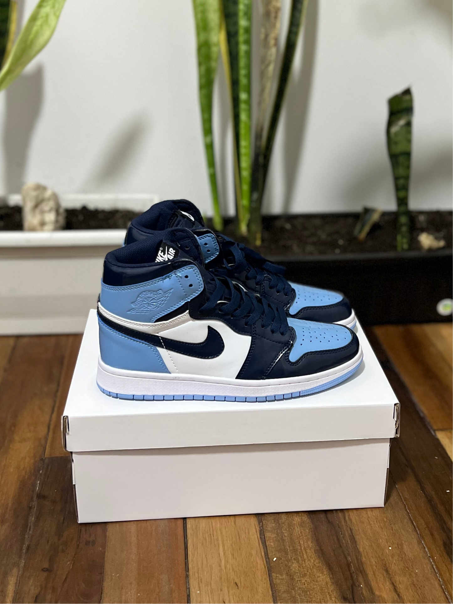 Air Jordan 1 High “Blue Chill Patent”