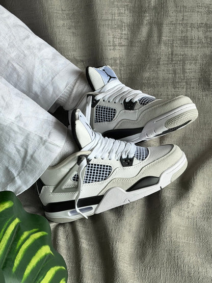 Air Jordan 4 “Military”