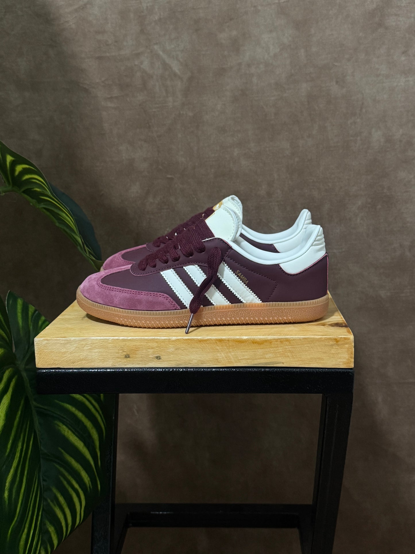 Adidas Samba OG “Burdeos”