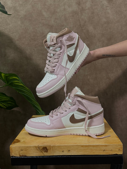 Air Jordan 1 Mid “Pink Oxford/Brown”