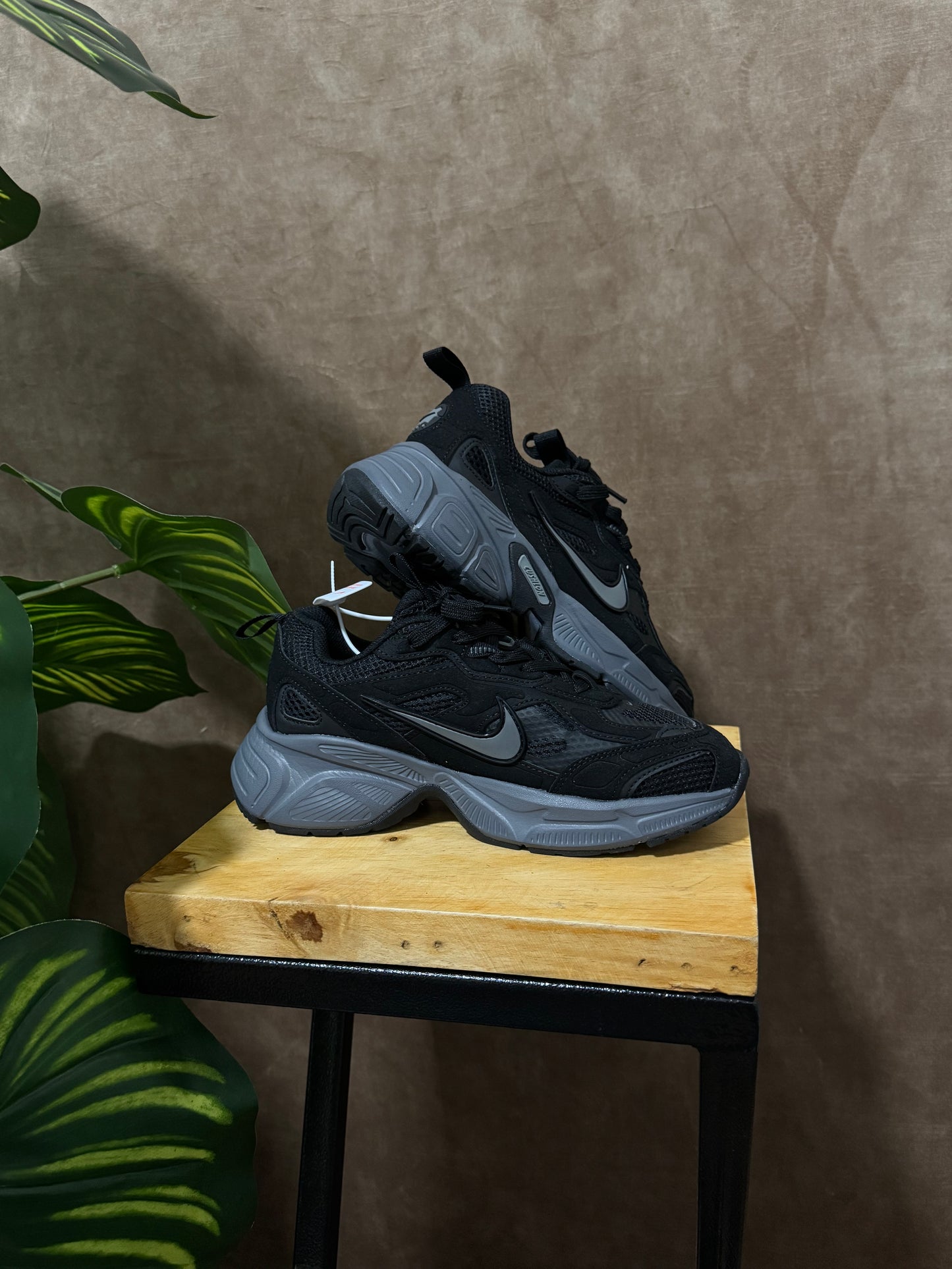 Nike V5K Run “Black”