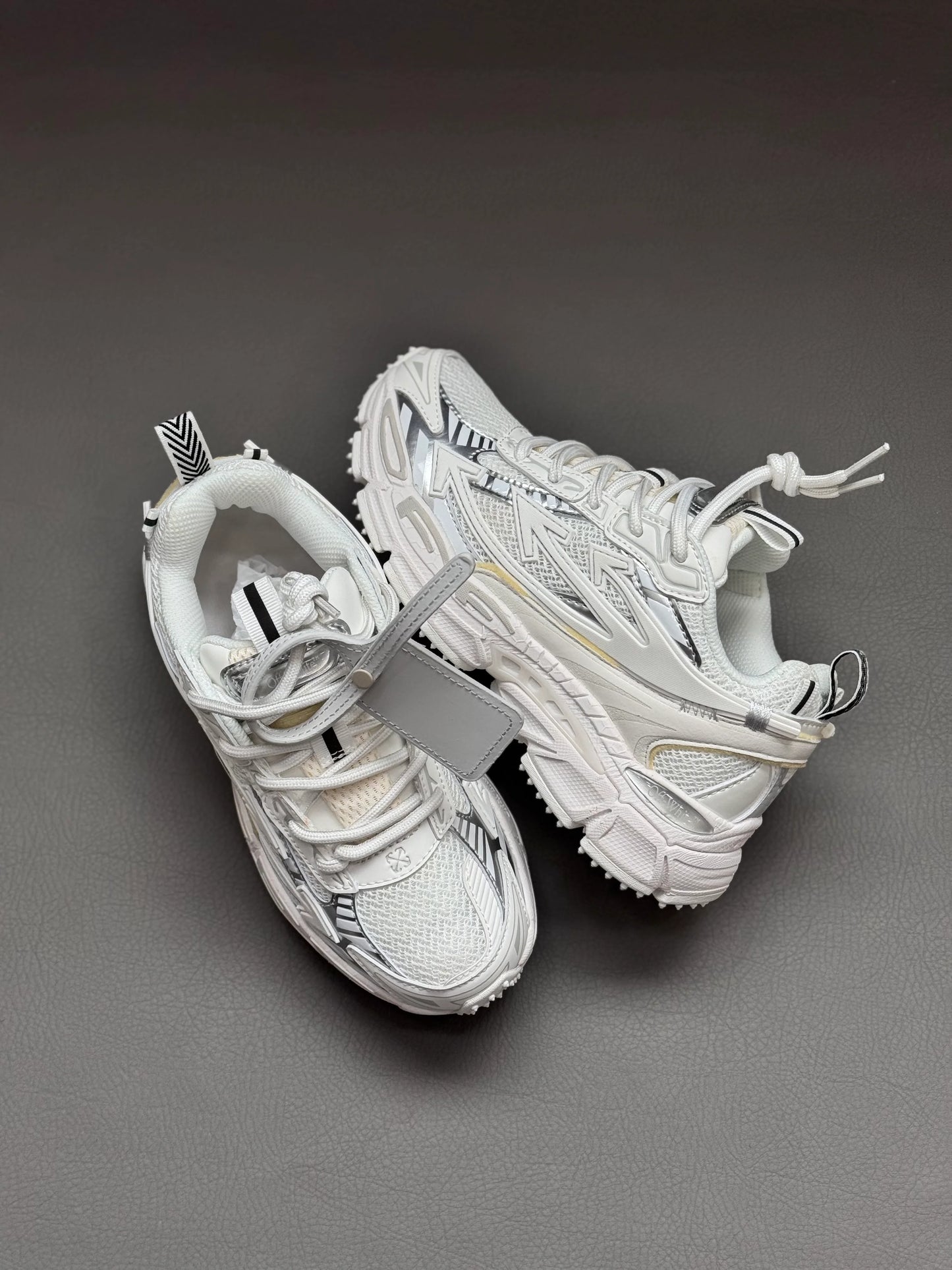 Off White