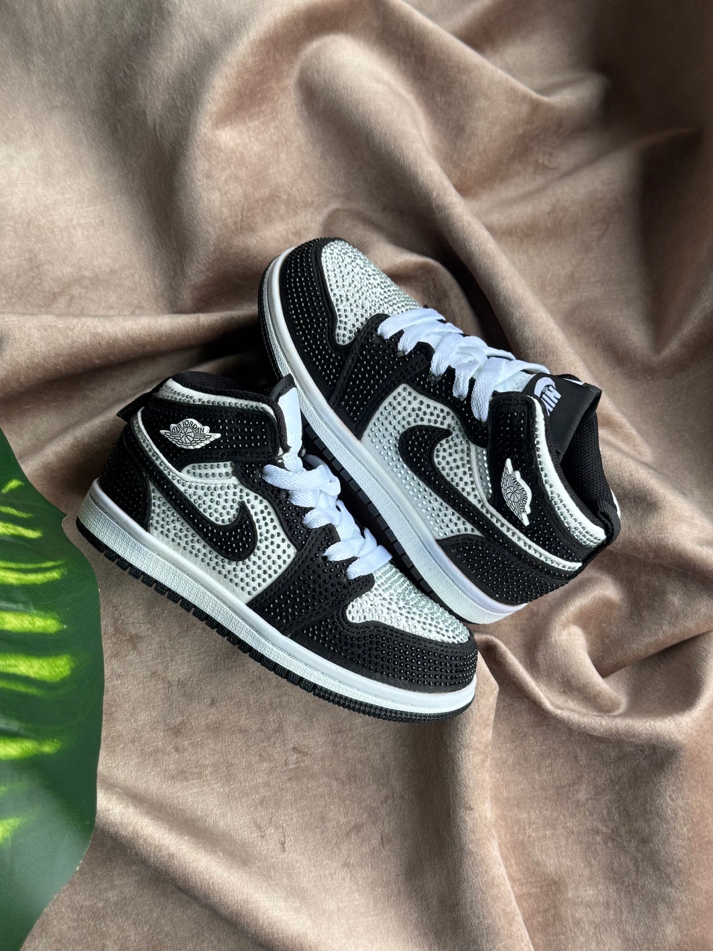 Air Jordan 1 “Swarovski”