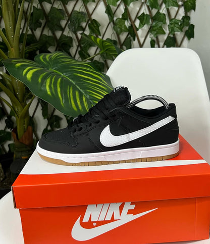 Nike SB Dunk Low Pro “Black Gum”