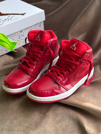 Air Jordan 1 Mid SE “Pomegranate”