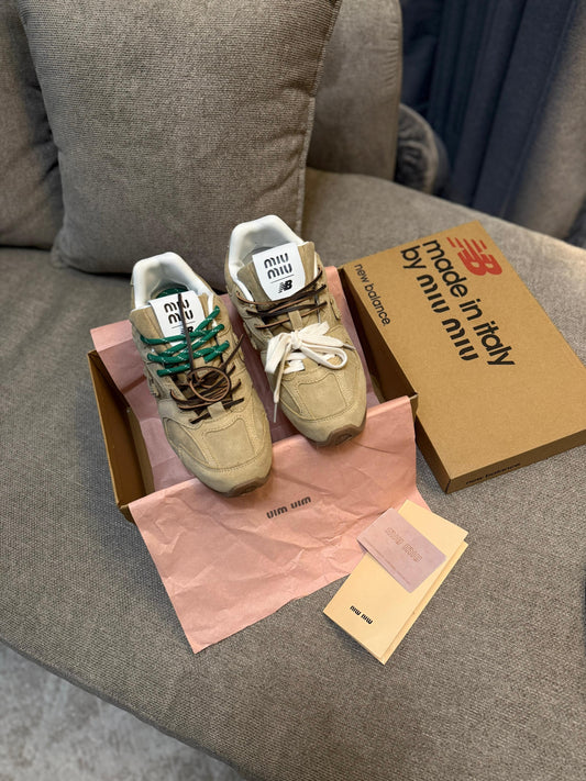 New Balance 530 x miu miu