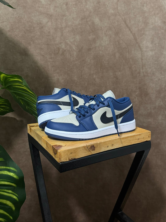 Air Jordan 1 Low “Grey Navy”