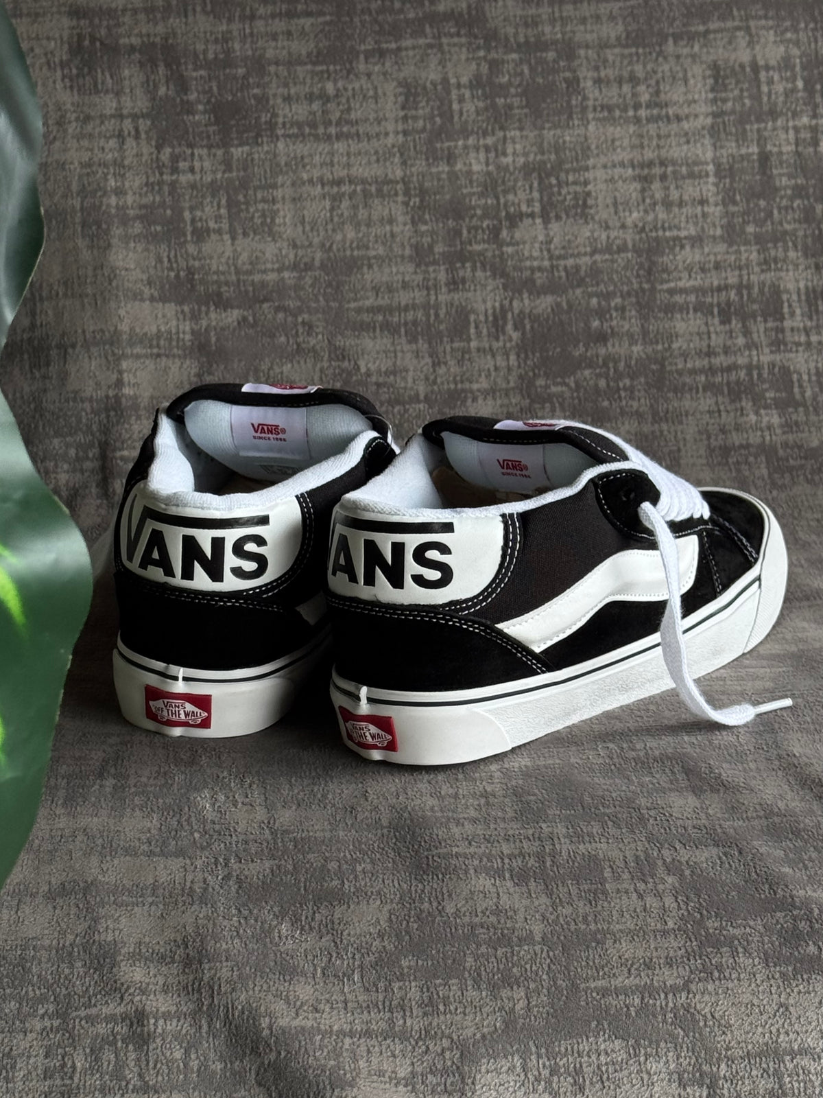 Vans Knu Skool Mid